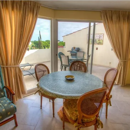 Sleeps 4 Air Con T607809 * Vale do Lobo